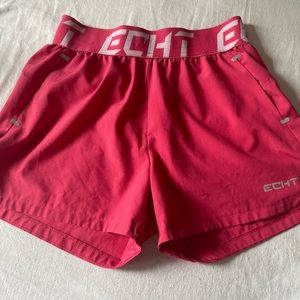 Echt Shorts